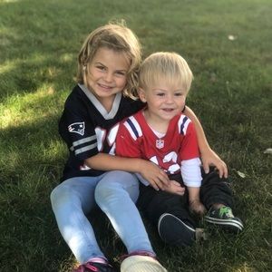 Meet your Posher, Laurie